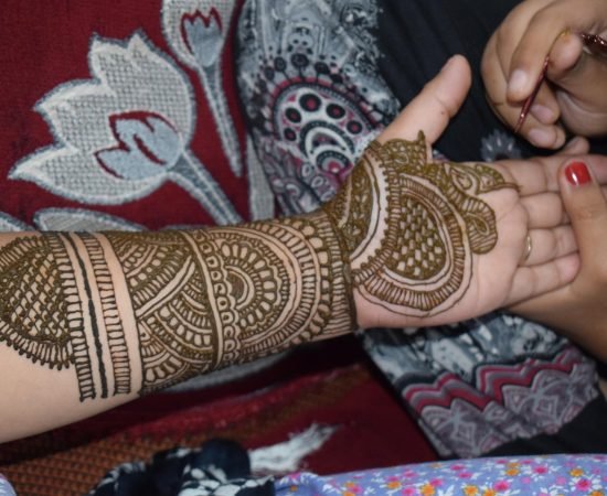 balouriarajesh-mehandi-3777366_1920